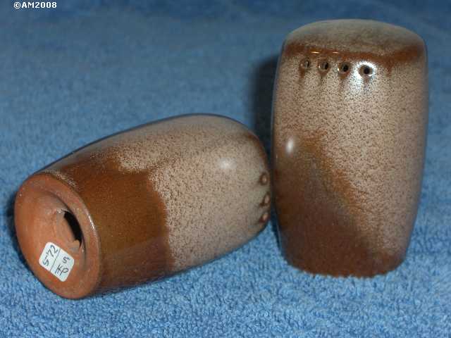 Short Plainsman shakers glazed brown satin